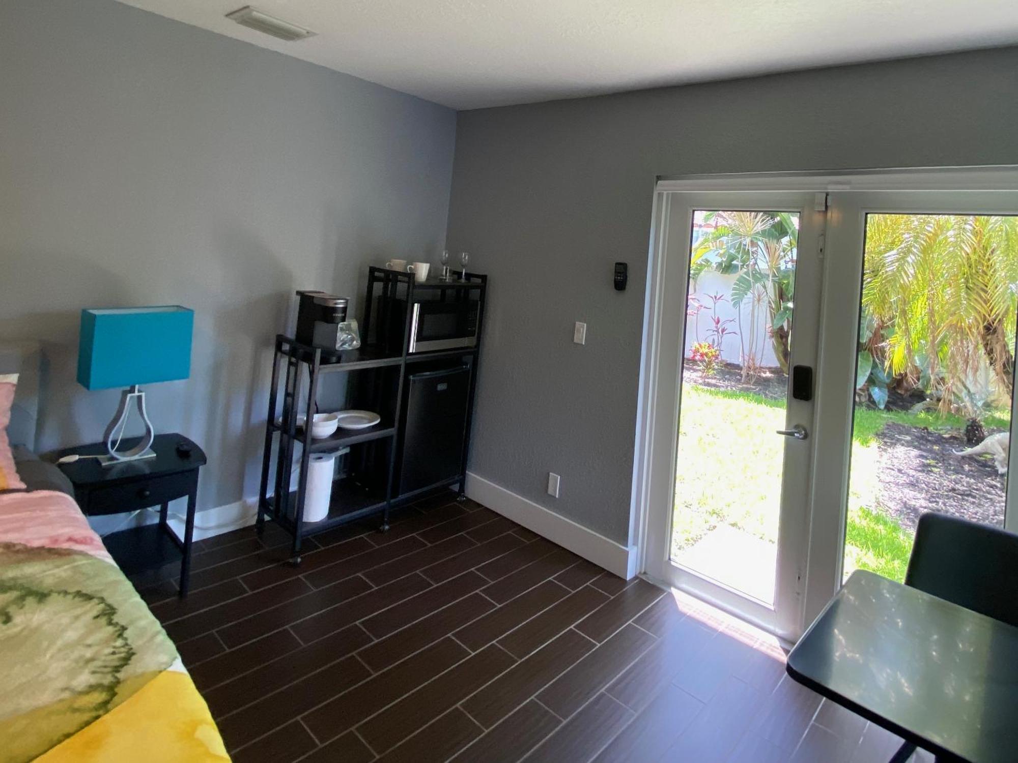 Riverbank Guesthouse Wilton Manors Dış mekan fotoğraf
